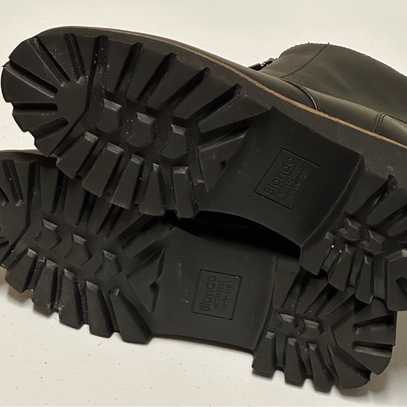 Blondo Drew Black Leather Ankle Boots Womens Waterproof Front Zip NWOB - Picture 6 of 9